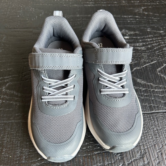 Like New Athletic Works Velcro Sneakers - Picture 7 of 7